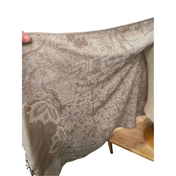 Waverly Women's Beige Floral Rectangle Scarf Shawl Wrap Fringe paisley oversized - Picture 6 of 9